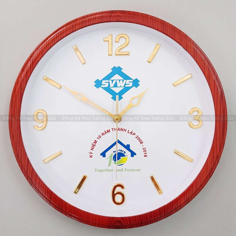 Xưởng sản xuất đồng hồ treo tường giả gỗ in logo